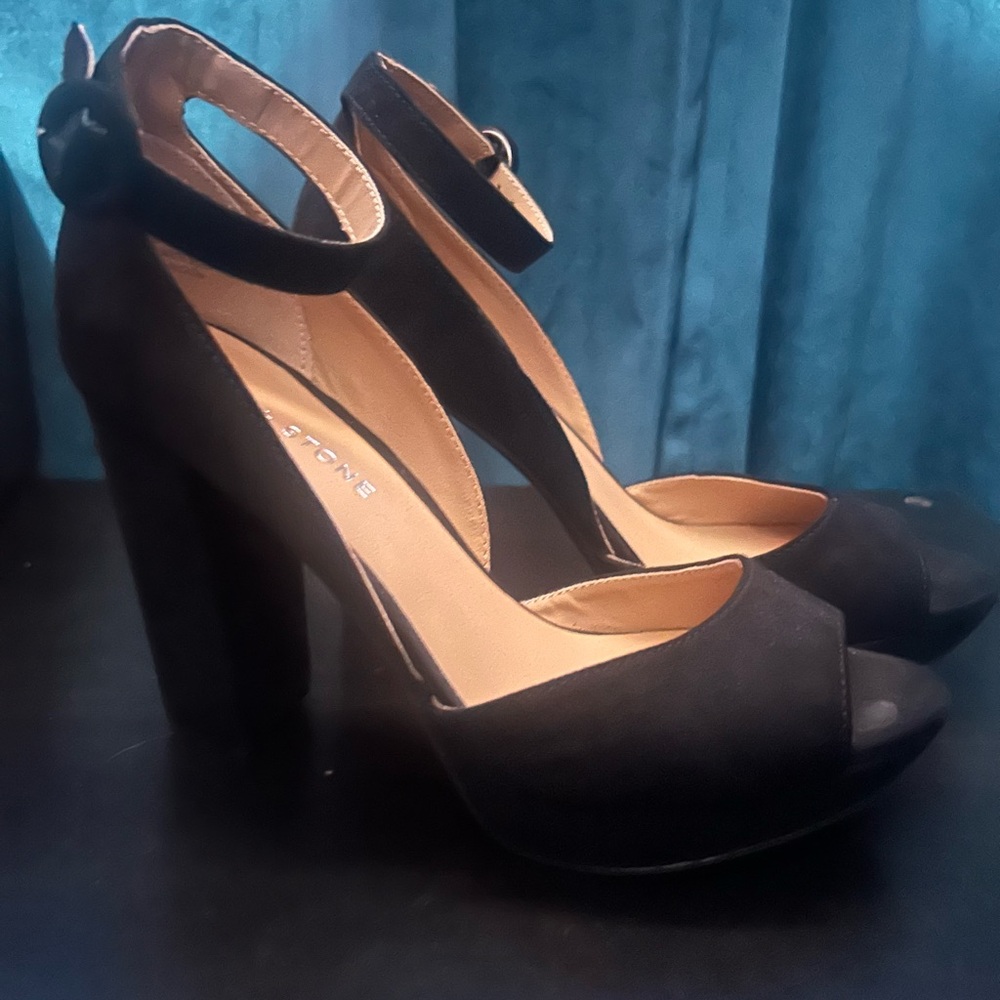 Elegant Black Women's Ankle Strap Platform Sueded Heels